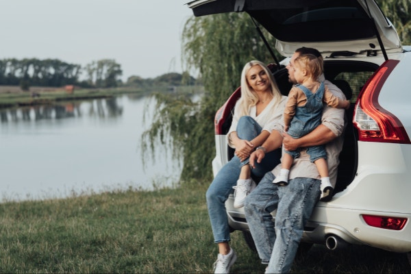 Novated-Leasing - Happy Family